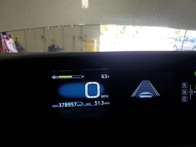 JTDKBRFU6J3592098 - 2018 TOYOTA PRIUS SILVER photo 9