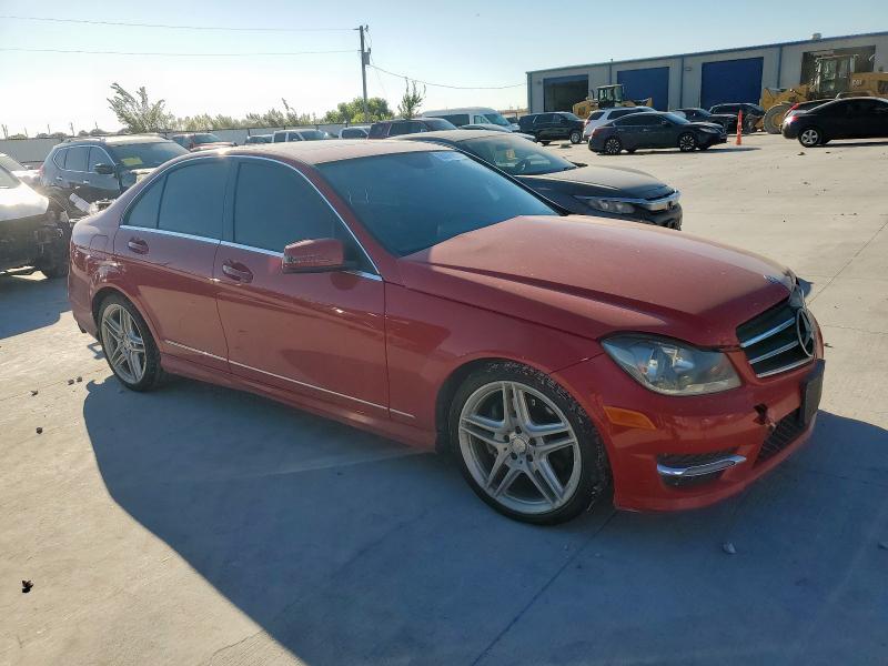 WDDGF8AB7ER313762 - 2014 MERCEDES-BENZ C 300 4MATIC RED photo 4
