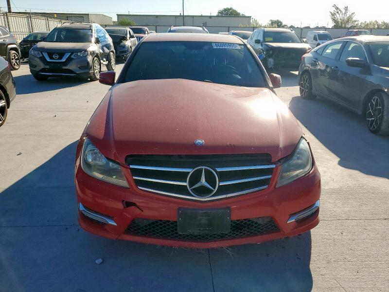 WDDGF8AB7ER313762 - 2014 MERCEDES-BENZ C 300 4MATIC RED photo 5