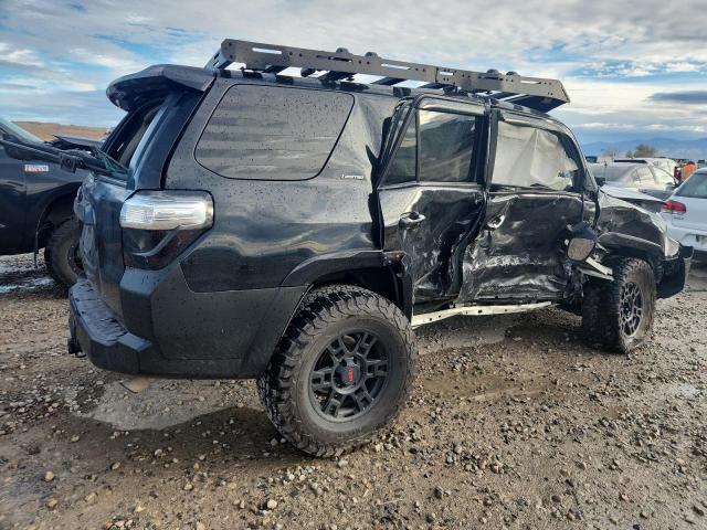 JTEBU5JR7F5224395 - 2015 TOYOTA 4RUNNER SR5/SR5 PREMIUM BLACK photo 3