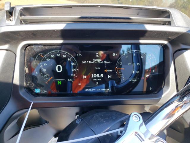 1HD1KH71XRB653494 - 2024 HARLEY-DAVIDSON FLTRX 白色 照片 7