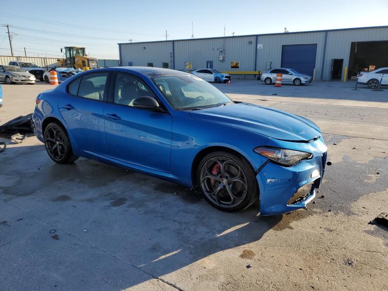 ZARFAMAN6K7607755 - 2019 ALFA ROMEO GIULIA 蓝色 照片 4