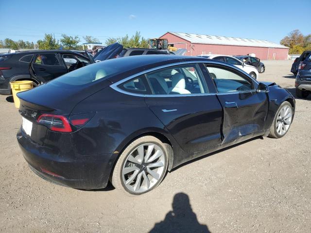 5YJ3E1EB8JF110358 - 2018 TESLA MODEL 3 შავი ფოტო 3