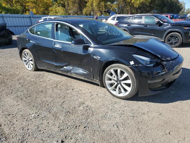 5YJ3E1EB8JF110358 - 2018 TESLA MODEL 3 შავი ფოტო 4
