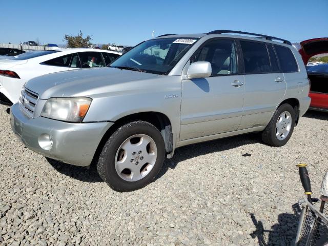2004 TOYOTA HIGHLANDER, 