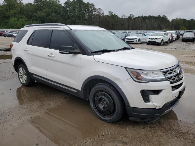 1FM5K7D88JGB97464 - 2018 FORD EXPLORER XLT WHITE photo 4