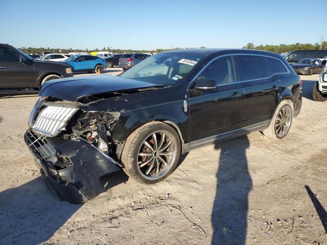 2010 LINCOLN MKT, 