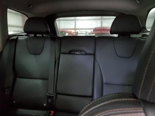 YV440MDR7H2073932 - 2017 VOLVO XC60 T5 DYNAMIC WHITE photo 10