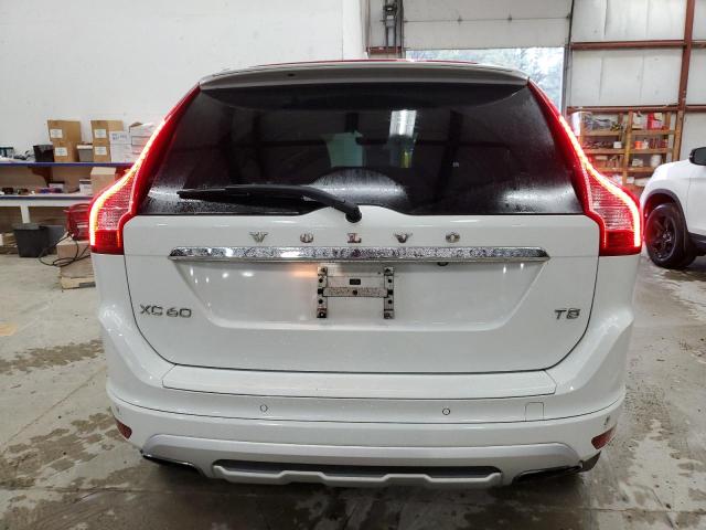 YV440MDR7H2073932 - 2017 VOLVO XC60 T5 DYNAMIC WHITE photo 6