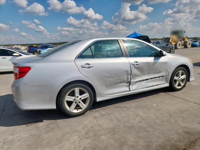 4T1BF1FK4CU195759 - 2012 TOYOTA CAMRY BASE SILVER photo 3