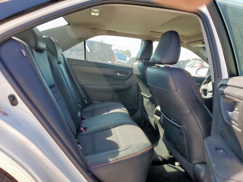 4T1BF1FK6GU546533 - 2016 TOYOTA CAMRY LE WHITE photo 10