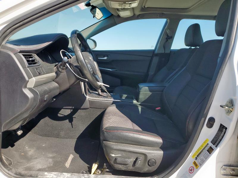 4T1BF1FK6GU546533 - 2016 TOYOTA CAMRY LE WHITE photo 7