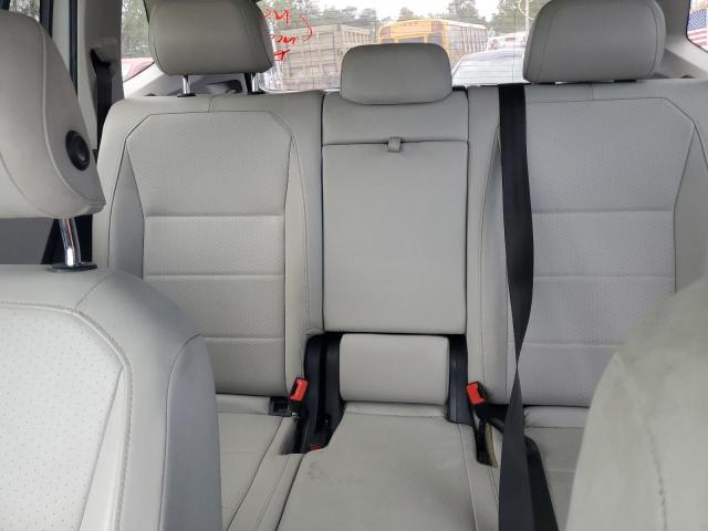 3VV2B7AXXKM086782 - 2019 VOLKSWAGEN TIGUAN SE Biały zdjęcie 10