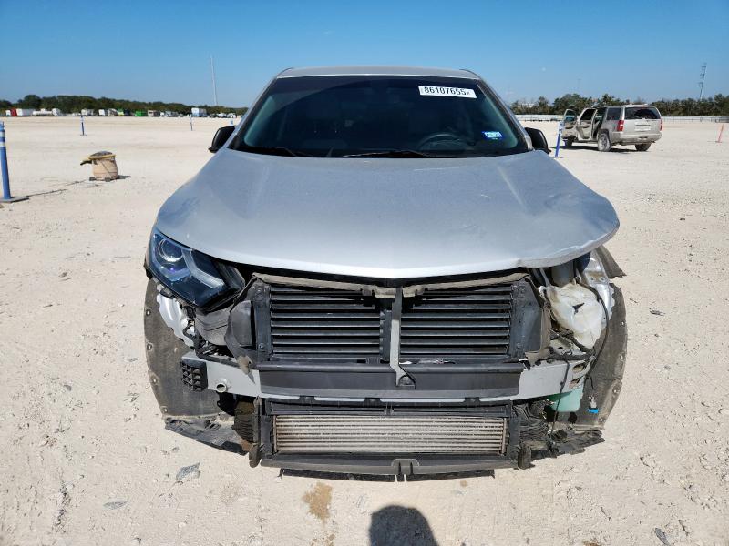 2GNAXHEV7J6119280 - 2018 CHEVROLET EQUINOX LS Srebrny zdjęcie 5