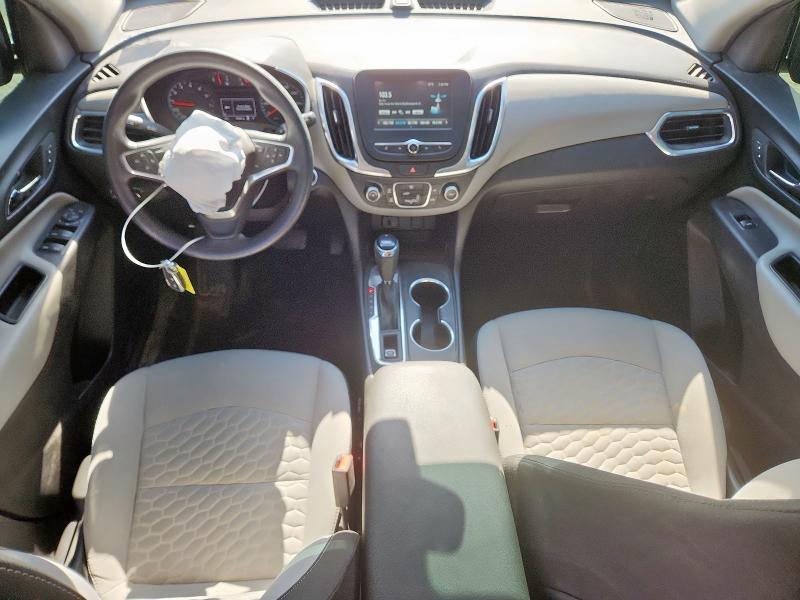 2GNAXHEV7J6119280 - 2018 CHEVROLET EQUINOX LS Srebrny zdjęcie 8