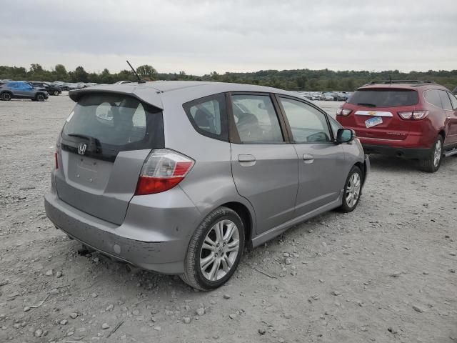 JHMGE87429S012352 - 2009 HONDA FIT SPORT WHITE photo 3