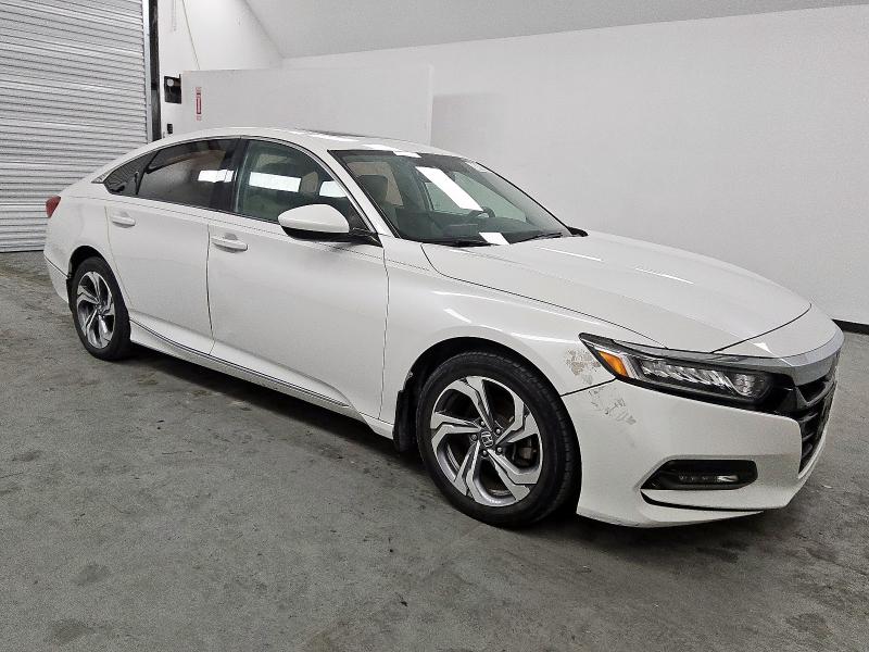 1HGCV1F42JA006183 - 2018 HONDA ACCORD EX WHITE photo 4