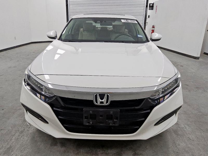 1HGCV1F42JA006183 - 2018 HONDA ACCORD EX WHITE photo 5