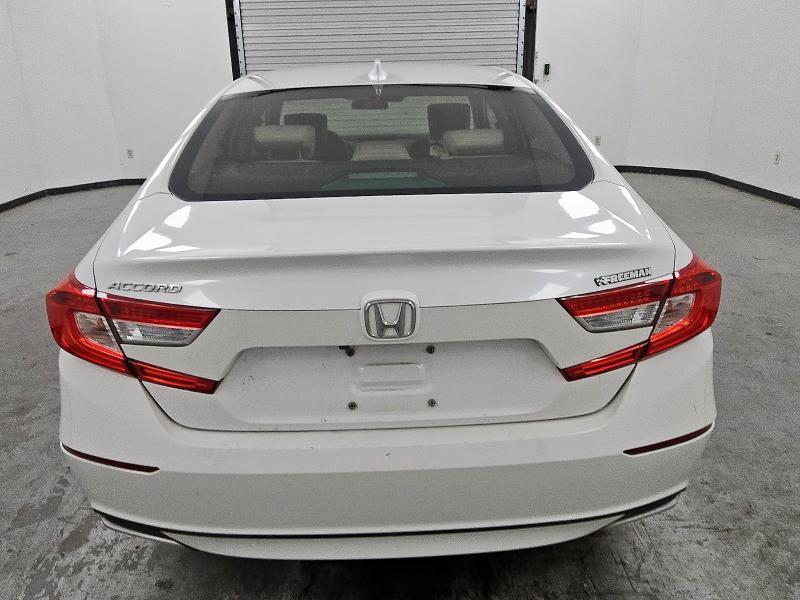 1HGCV1F42JA006183 - 2018 HONDA ACCORD EX WHITE photo 6