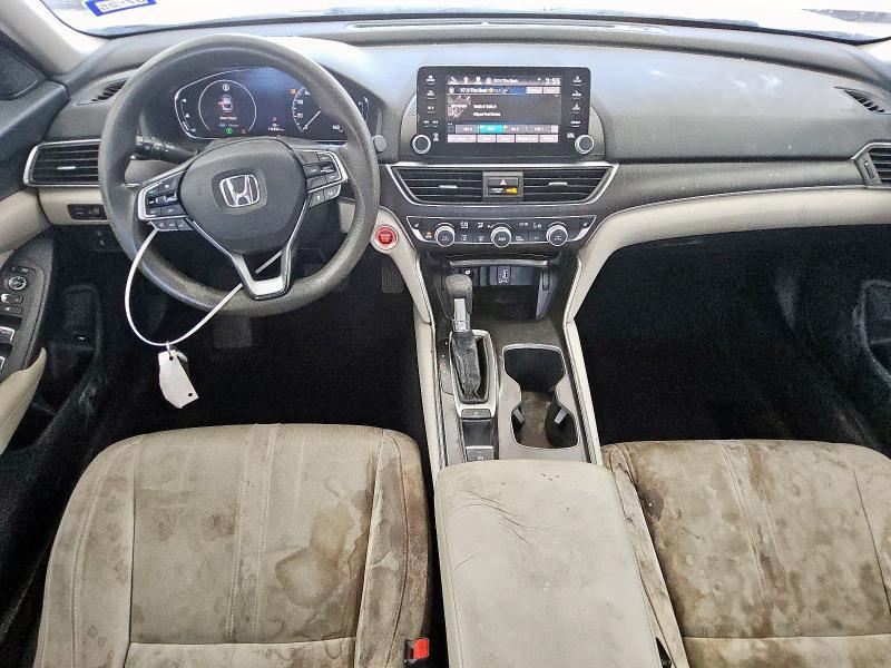 1HGCV1F42JA006183 - 2018 HONDA ACCORD EX WHITE photo 8