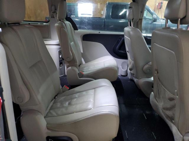 2C4RC1BG0FR743688 - 2015 CHRYSLER TOWN & COU TOURING RED photo 11