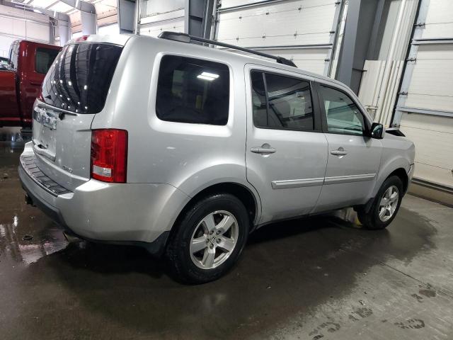 5FNYF4H4XBB089113 - 2011 HONDA PILOT EX SILVER photo 3