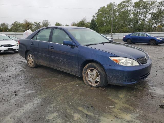 4T1BF32K02U541743 - 2002 TOYOTA CAMRY LE BLUE photo 4