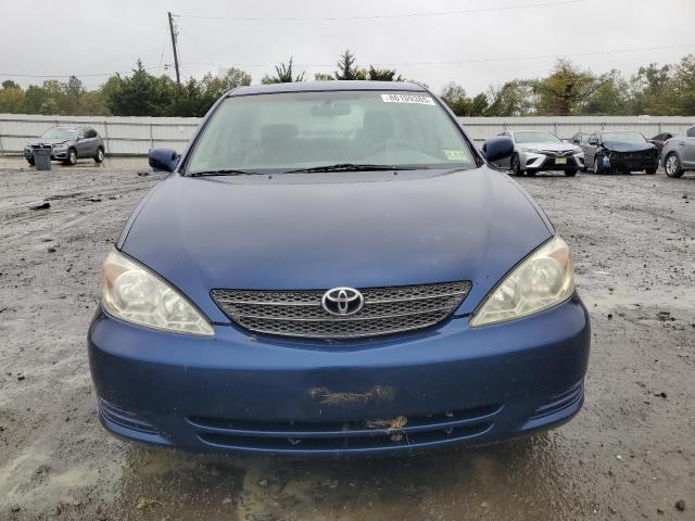 4T1BF32K02U541743 - 2002 TOYOTA CAMRY LE BLUE photo 5