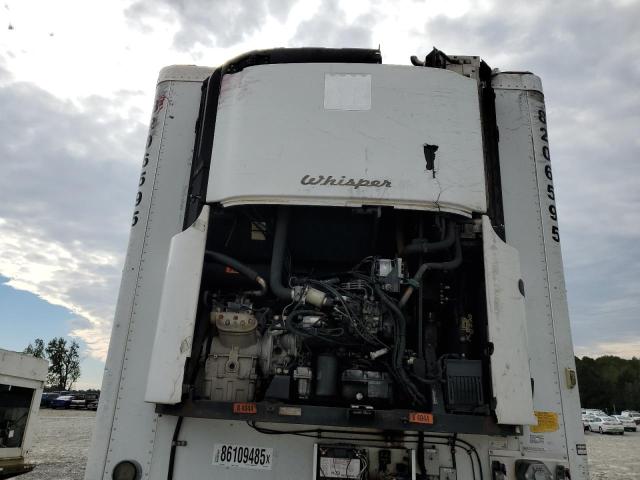 1UYVS2485GM426122 - 2016 UTILITY VS2RA WHITE photo 9