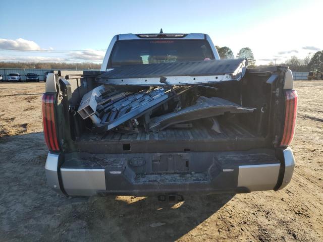 5TFNA5DB8PX110677 - 2023 TOYOTA TUNDRA CREWMAX PLATINUM ვერცხლისფერი ფოტო 6