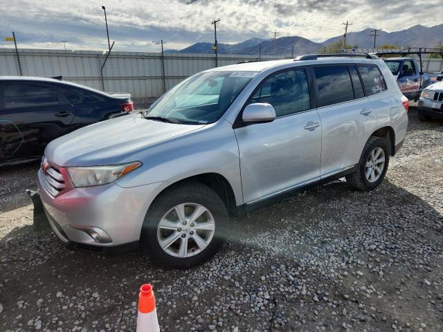 2013 TOYOTA HIGHLANDER BASE, 