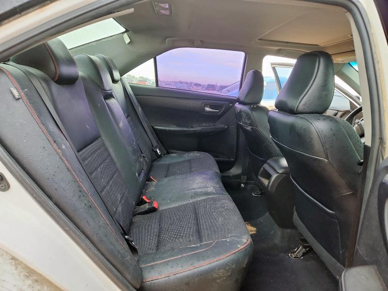 4T1BF1FK9FU042556 - 2015 TOYOTA CAMRY LE WHITE photo 10