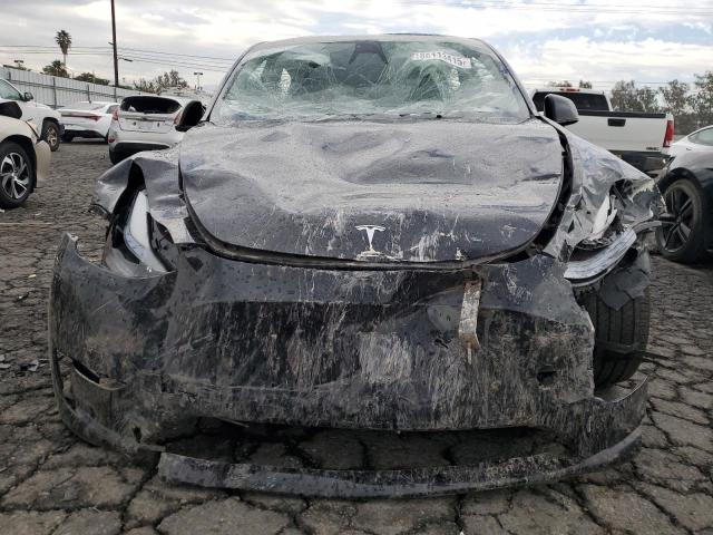 7SAYGDEE5SF264882 - 2025 TESLA MODEL Y BLACK photo 5