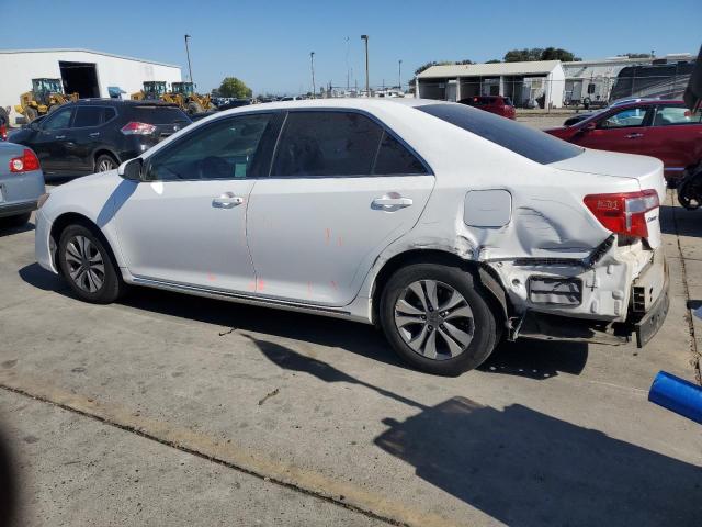 4T1BF1FK2CU531327 - 2012 TOYOTA CAMRY BASE WHITE photo 2