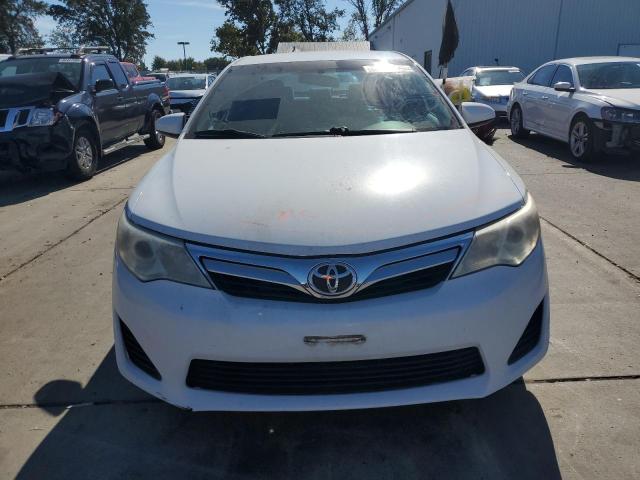 4T1BF1FK2CU531327 - 2012 TOYOTA CAMRY BASE WHITE photo 5