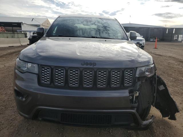 1C4RJFAG2KC702874 - 2019 JEEP GRAND CHER LAREDO GRAY photo 5