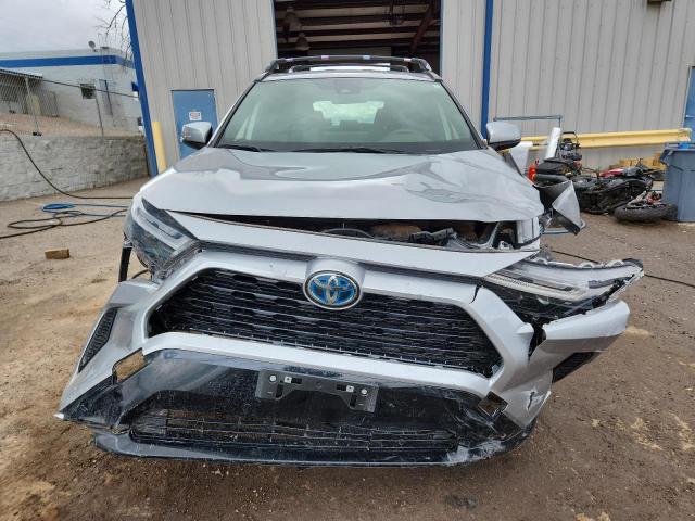 JTM16RFVXPJ025647 - 2023 TOYOTA RAV4 SE 银色 照片 5