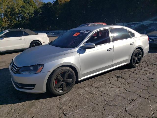 2013 VOLKSWAGEN PASSAT SE, 