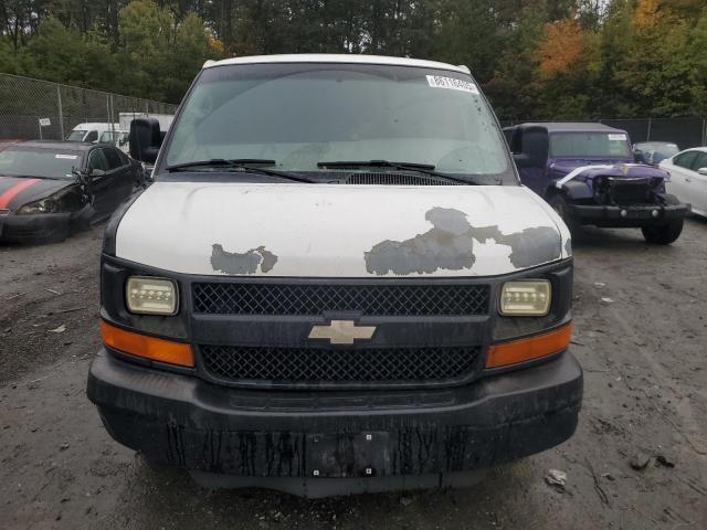 1GCSGAFX3B1135632 - 2011 CHEVROLET EXPRESS G1 WHITE photo 5