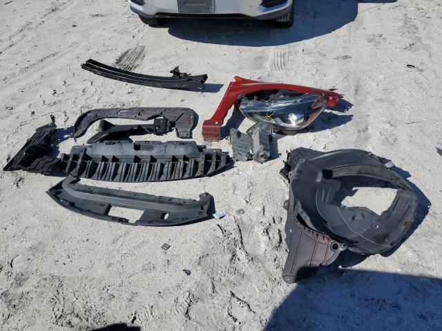 3N1AB7AP5JY207027 - 2018 NISSAN SENTRA S RED photo 12