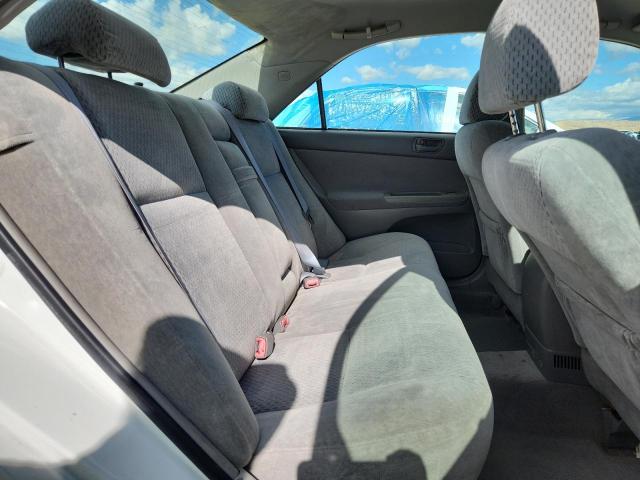 4T1BF30K74U067120 - 2004 TOYOTA CAMRY LE WHITE photo 10