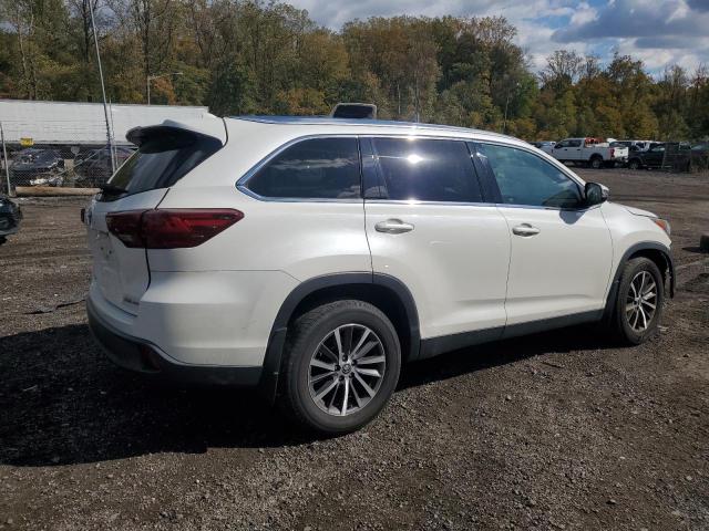 5TDJZRFH2KS705037 - 2019 TOYOTA HIGHLANDER SE თეთრი ფოტო 3
