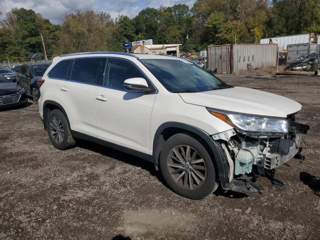 5TDJZRFH2KS705037 - 2019 TOYOTA HIGHLANDER SE თეთრი ფოტო 4