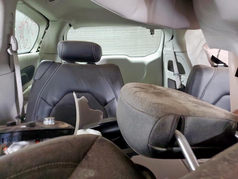 2C4RC1BG3RR173027 - 2024 CHRYSLER PACIFICA TOURING L SILVER photo 10