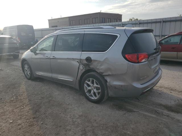 2C4RC1EG3KR526500 - 2019 CHRYSLER PACIFICA TOURING L PLUS GRAY photo 2