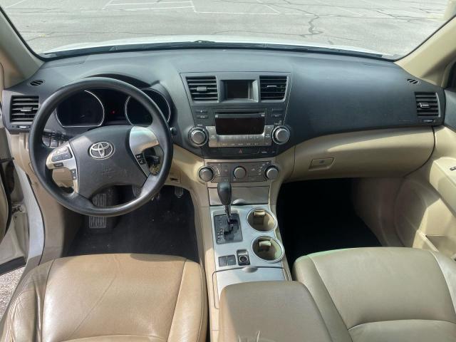 5TDZA3EH9CS026974 - 2012 TOYOTA HIGHLANDER BASE Սպիտակ լուսանկար 9