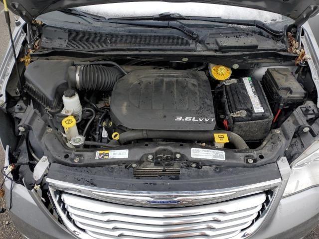 2C4RC1CG7GR215873 - 2016 CHRYSLER TOWN & COU TOURING L SILVER photo 12