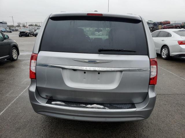2C4RC1CG7GR215873 - 2016 CHRYSLER TOWN & COU TOURING L SILVER photo 6