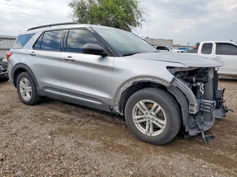 1FMSK7DH9PGB06276 - 2023 FORD EXPLORER XLT SILVER photo 4