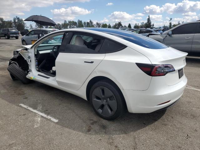 5YJ3E1EB8NF180416 - 2022 TESLA MODEL 3 Ақ фото 2